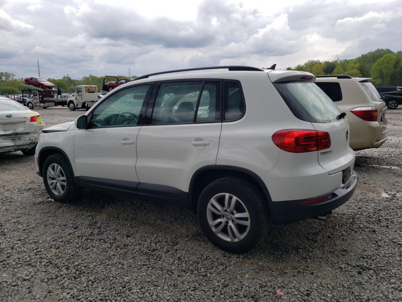 WVGBV7AX9FW610740  volkswagen tiguan 2015 IMG 1