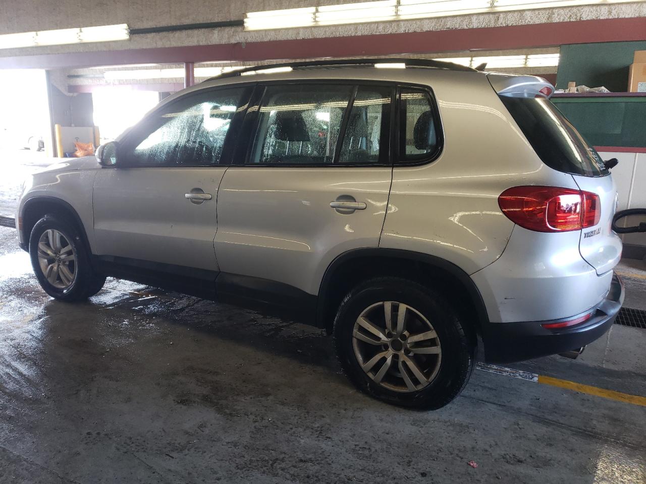 WVGAV7AX0HW511352  volkswagen tiguan 2016 IMG 1