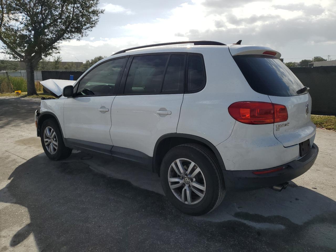 WVGAV7AX6HK009985  volkswagen tiguan 2017 IMG 1