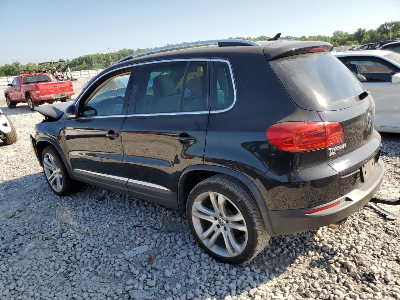 WVGAV7AXXGW582914  volkswagen tiguan 2016 IMG 1