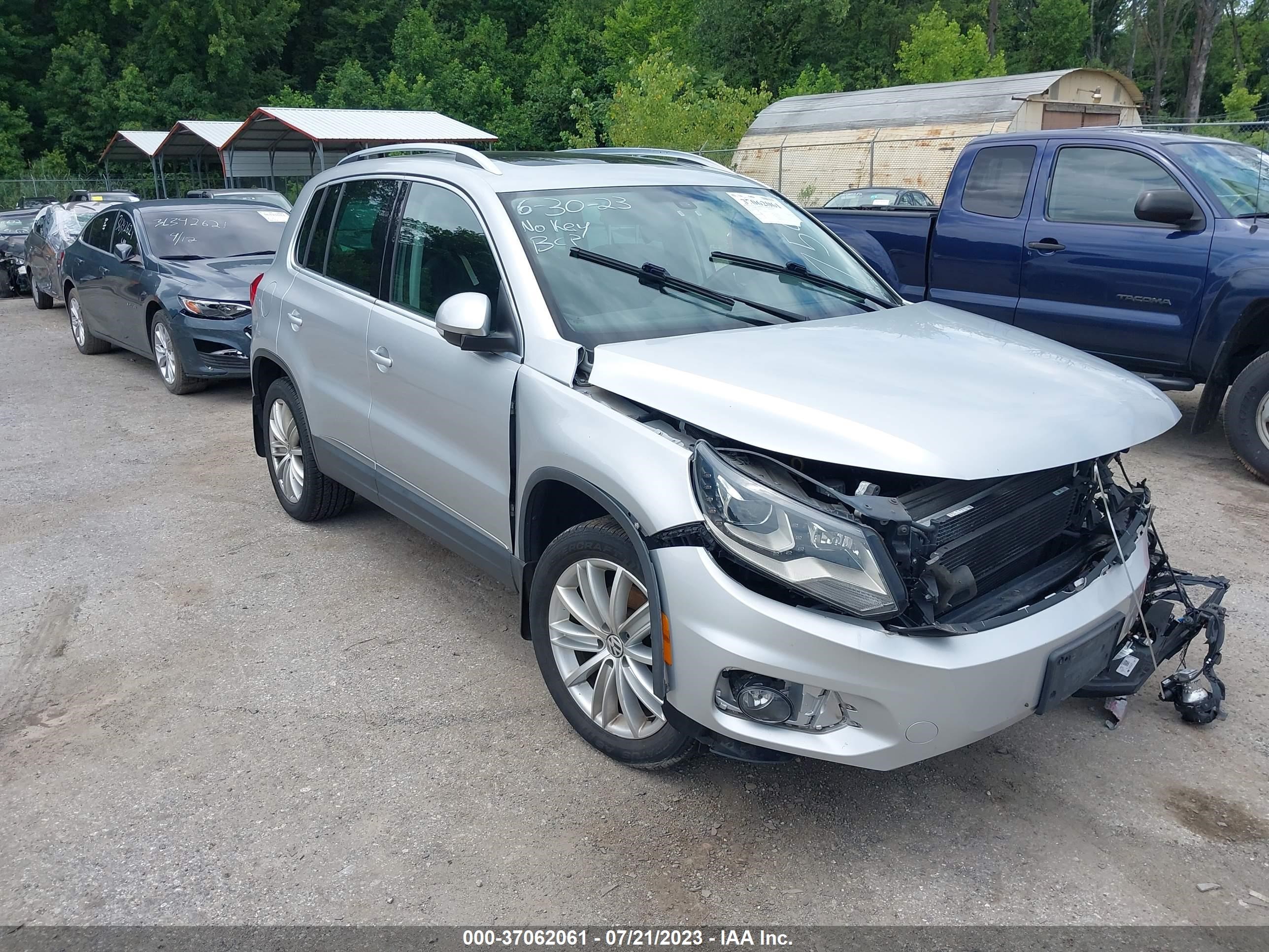 WVGBV7AX9GW607502  volkswagen tiguan 2016 IMG 0