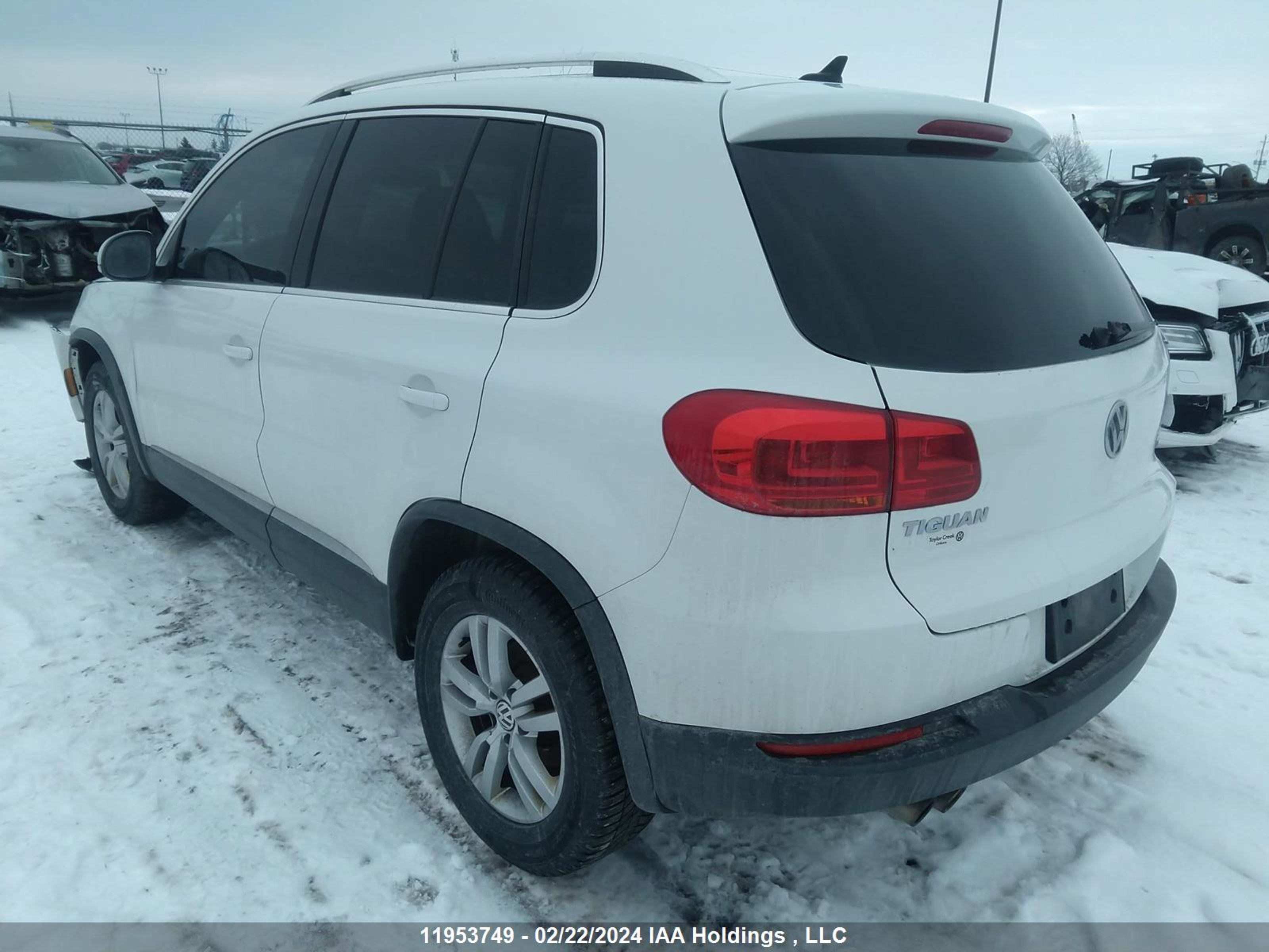 WVGLV7AX4HW503070  volkswagen tiguan 2017 IMG 2