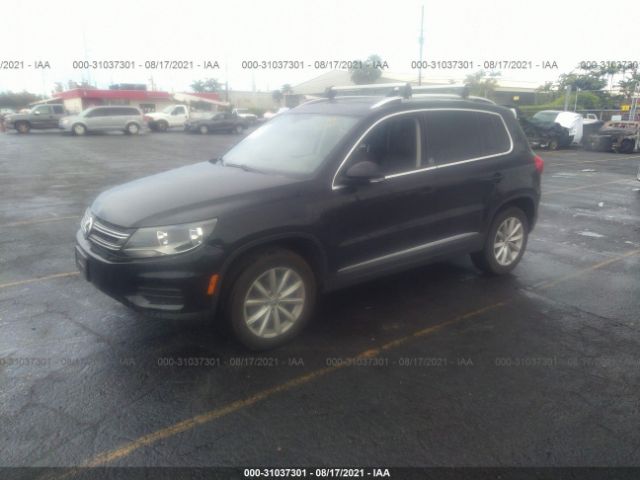 WVGRV7AX1HK005507  volkswagen tiguan 2017 IMG 1