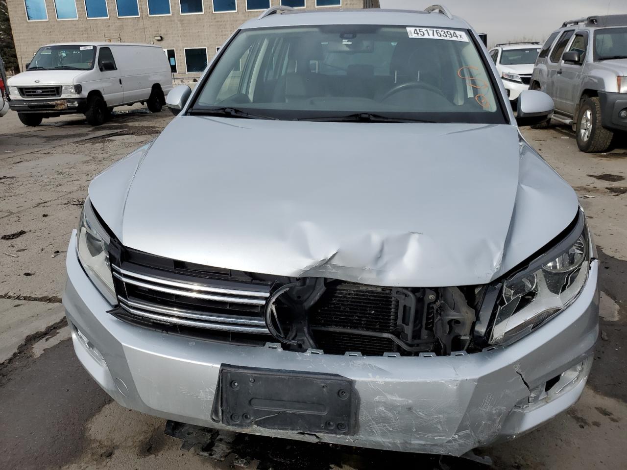 WVGSV7AX2HK007977  volkswagen tiguan 2016 IMG 4