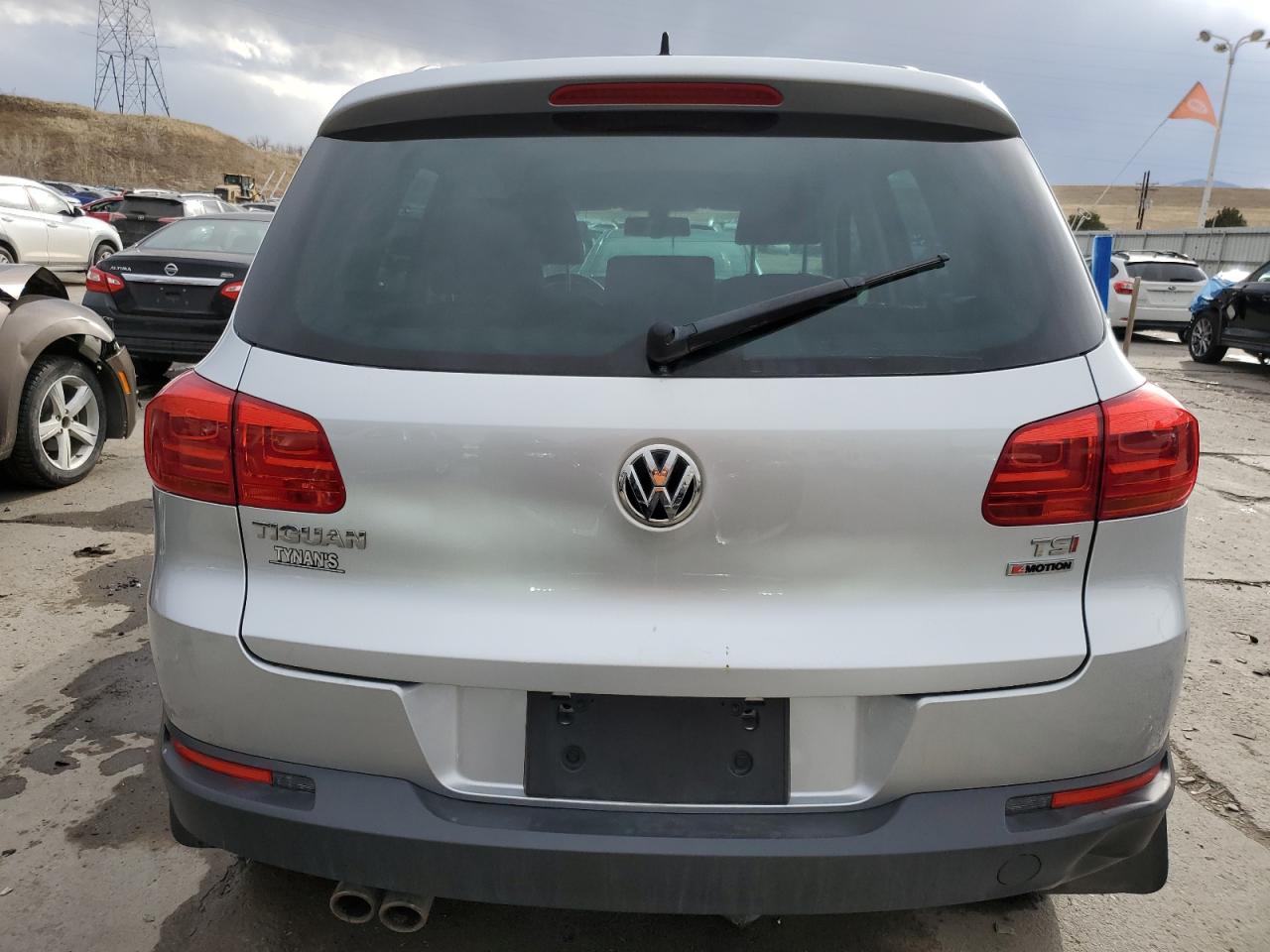 WVGSV7AX2HK007977  volkswagen tiguan 2016 IMG 5