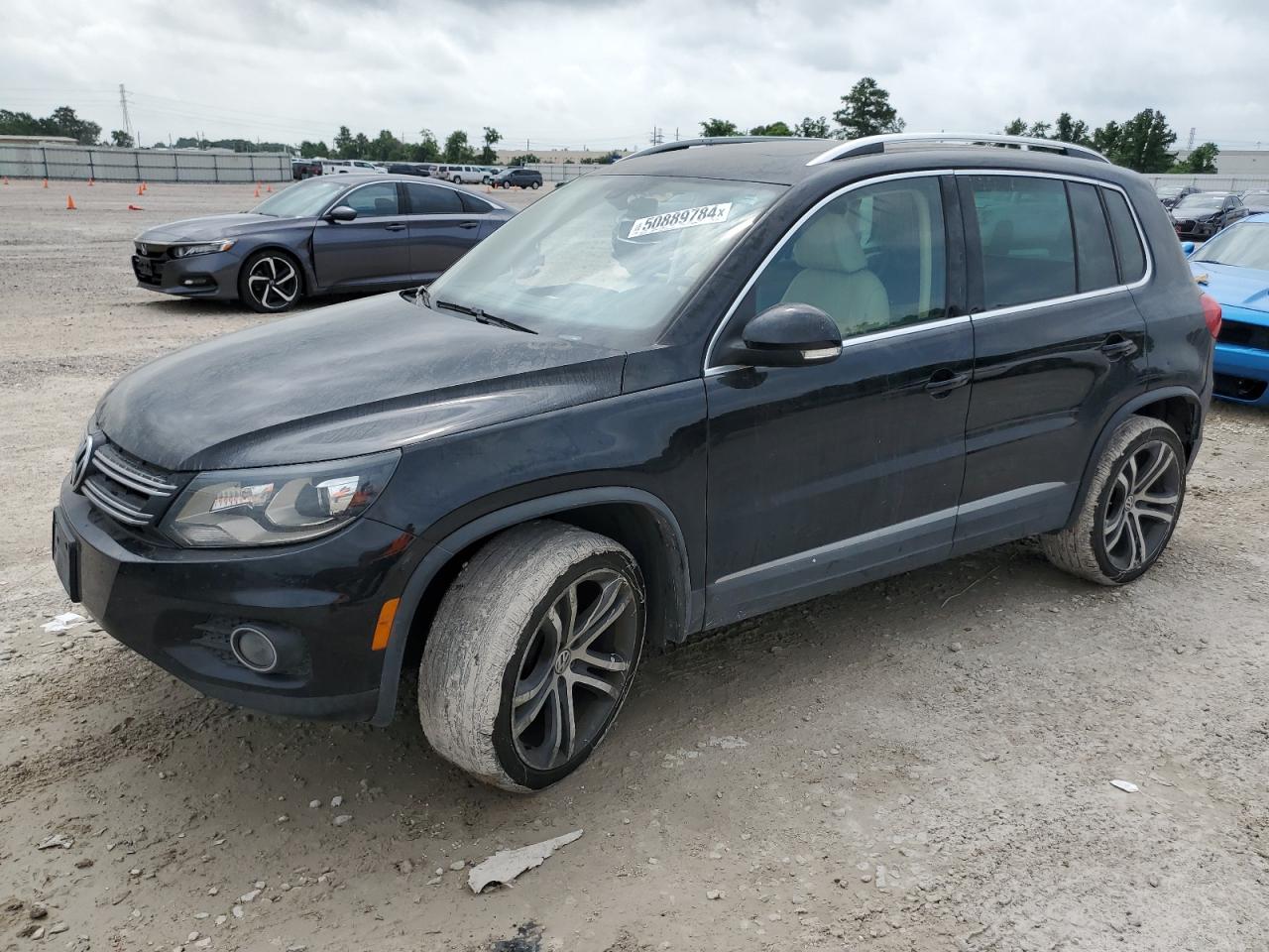 WVGVV7AX9HK016415  volkswagen tiguan 2016 IMG 0