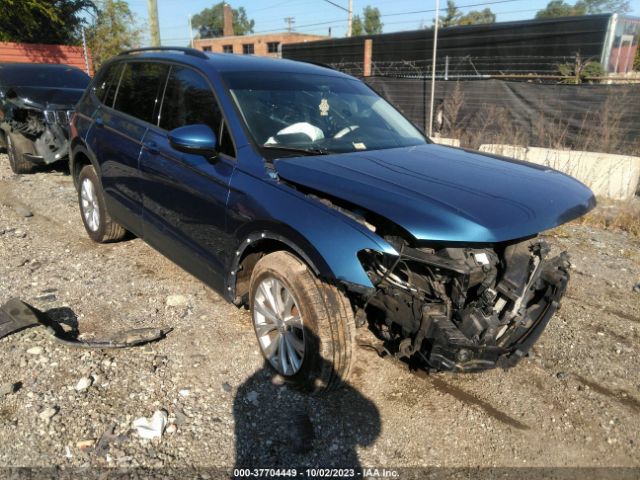 3VV0B7AX7JM032586  volkswagen tiguan 2018 IMG 0