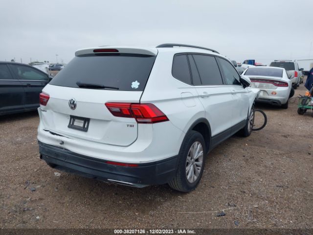 3VV1B7AX2JM078993  volkswagen tiguan 2017 IMG 3