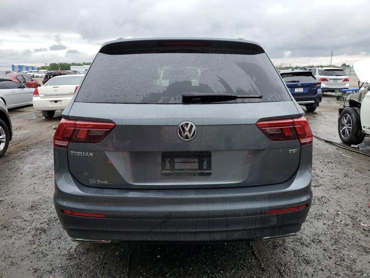 3VV1B7AX7JM085227  volkswagen tiguan 2018 IMG 5