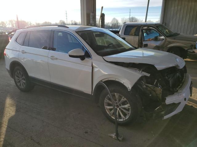 3VV2B7AX5JM010465  volkswagen tiguan 2017 IMG 3