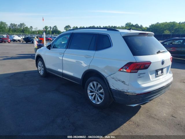 3VV3B7AX0JM000611  volkswagen tiguan 2017 IMG 2