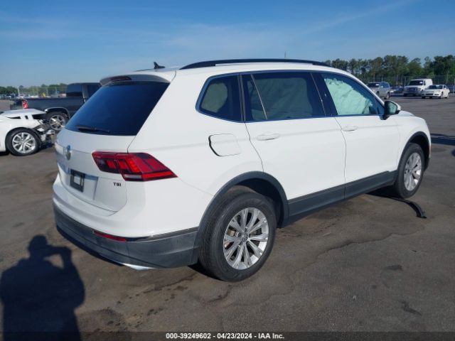 3VV3B7AX0JM000611  volkswagen tiguan 2017 IMG 3