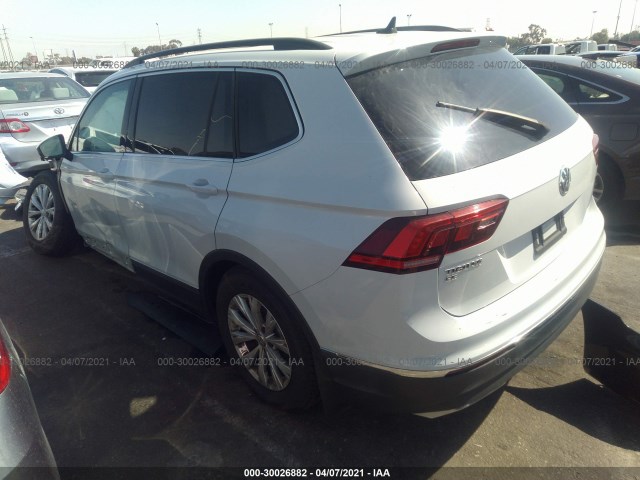 3VV3B7AX1JM094031  volkswagen tiguan 2018 IMG 2