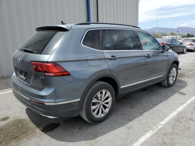 3VV3B7AX2JM024232  volkswagen  2018 IMG 2