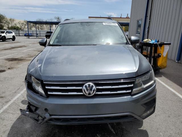 3VV3B7AX2JM024232  volkswagen  2018 IMG 4