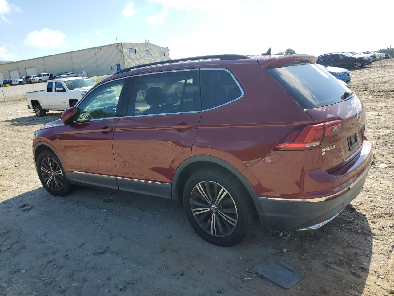 3VV3B7AX2JM044559  volkswagen tiguan 2017 IMG 1