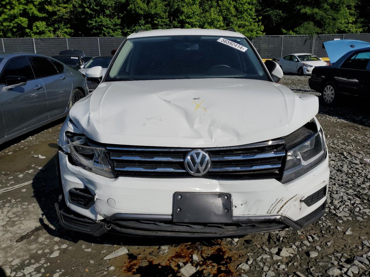 3VV3B7AX4JM090183  volkswagen tiguan 2017 IMG 4