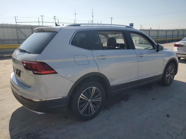 3VV3B7AX5JM073375  volkswagen  2018 IMG 2