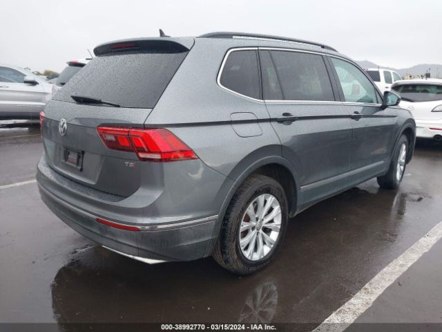 3VV3B7AX6JM070615  volkswagen tiguan 2018 IMG 3