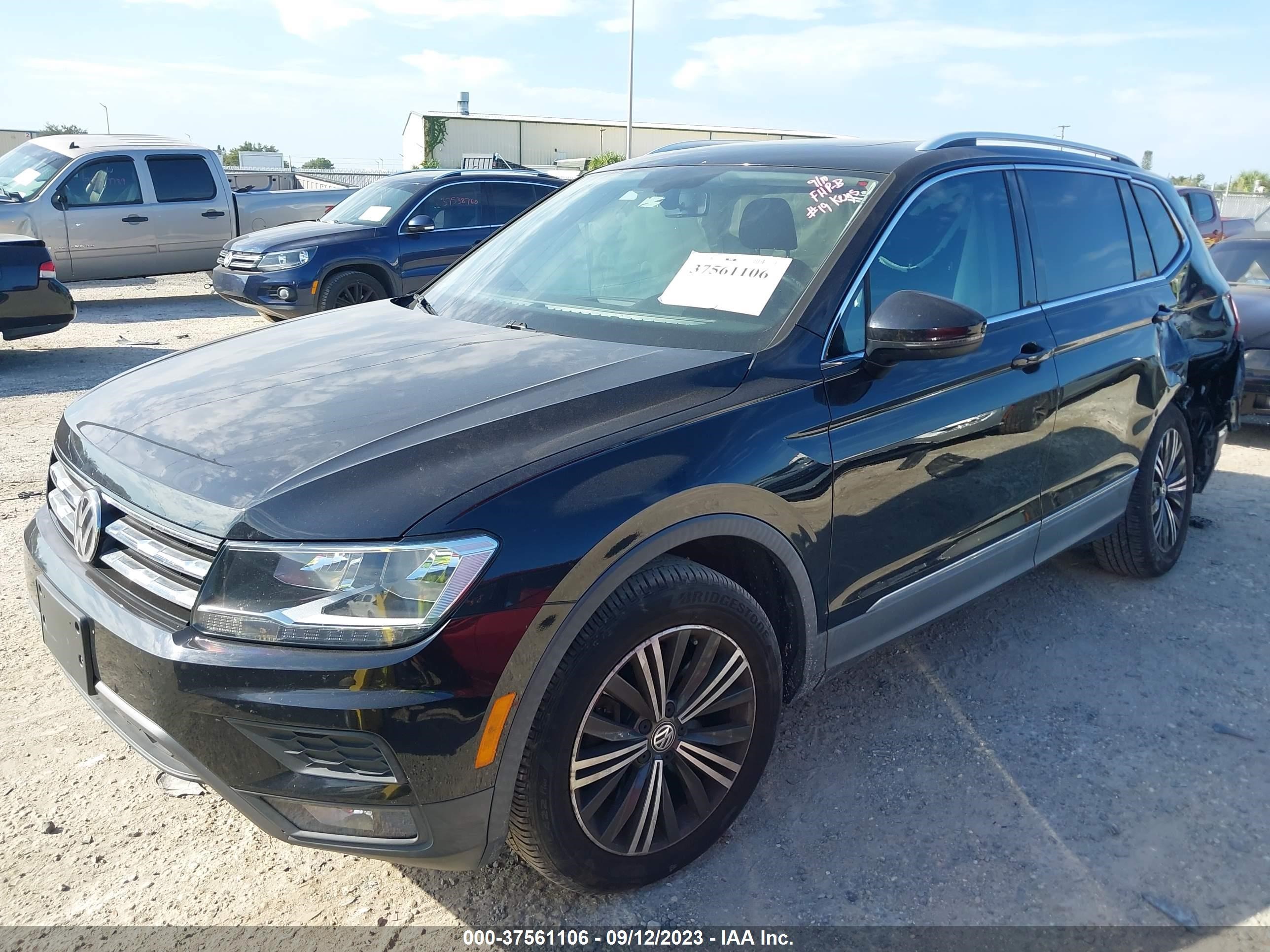 3VV3B7AX7JM001268  volkswagen tiguan 2018 IMG 1