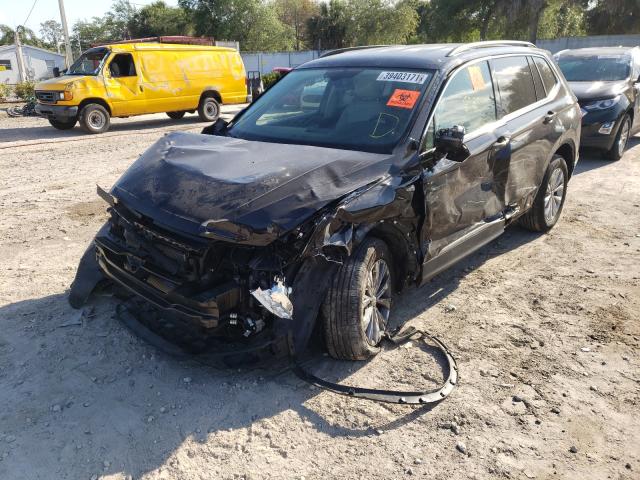 3VV3B7AX8JM092812  volkswagen tiguan 2017 IMG 1