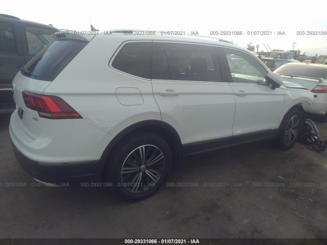 3VV3B7AXXJM083576  volkswagen tiguan 2018 IMG 3