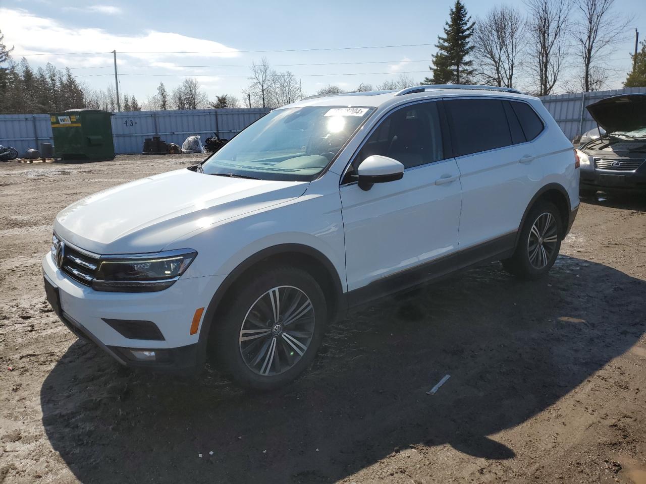 3VV4B7AX5JM007090  volkswagen tiguan 2017 IMG 0