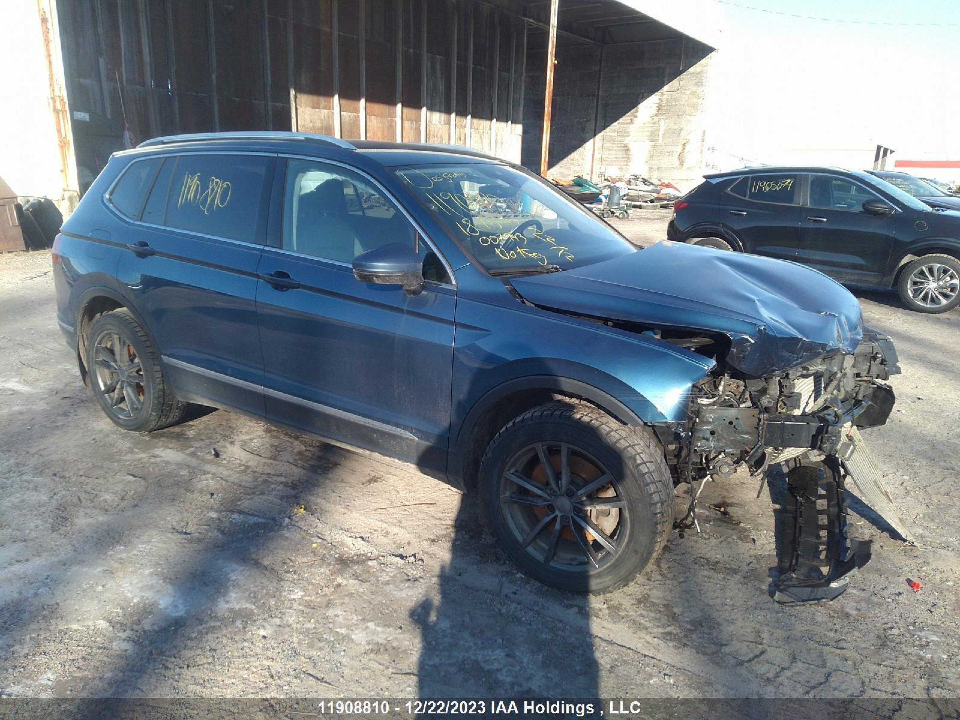 3VV4B7AXXJM007943  volkswagen tiguan 2017 IMG 0