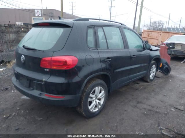 WVGAV7AX1HK037676  volkswagen tiguan 2017 IMG 3