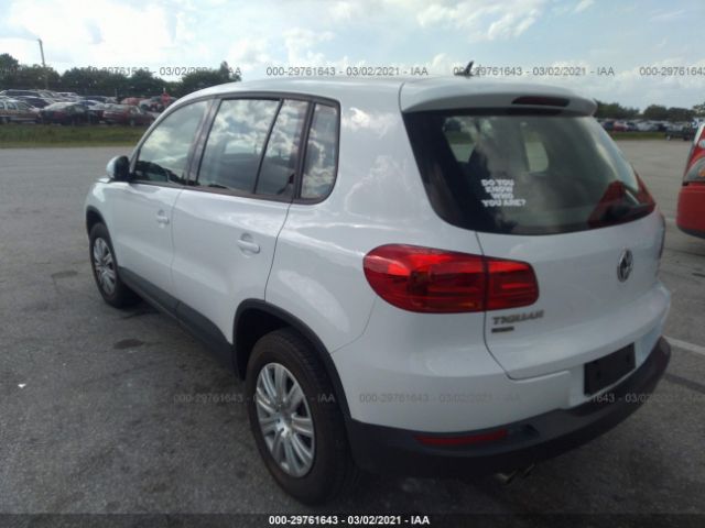 WVGAV7AX1HK049178  volkswagen tiguan 2017 IMG 2