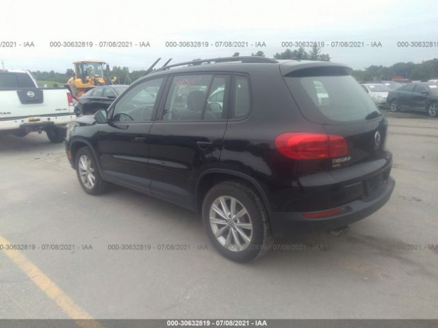 WVGAV7AX3HK052728  volkswagen tiguan 2017 IMG 2