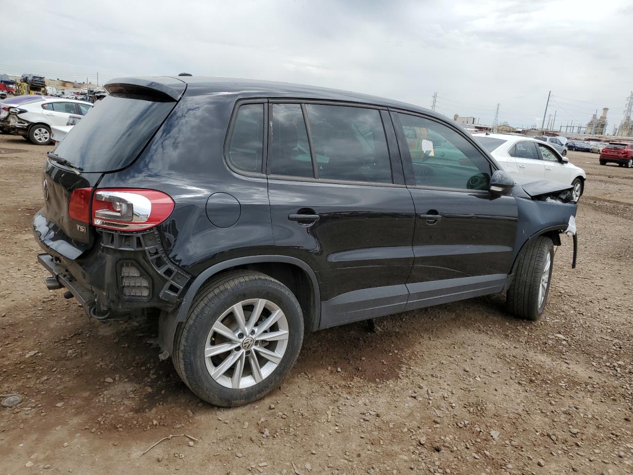 WVGAV7AX5HK051502  volkswagen tiguan 2017 IMG 2