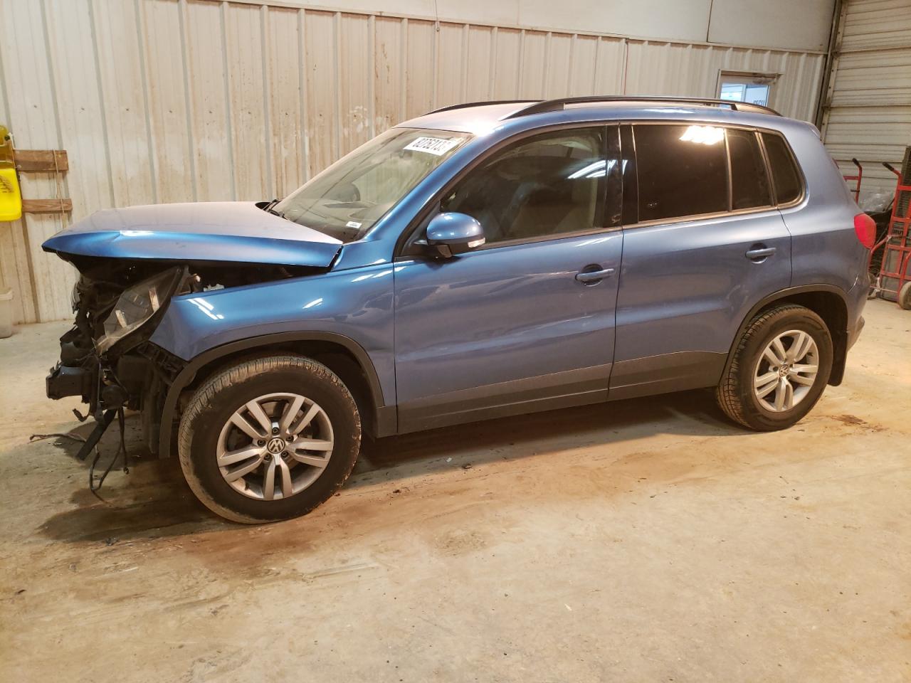 WVGAV7AX6HK025877  volkswagen tiguan 2017 IMG 0