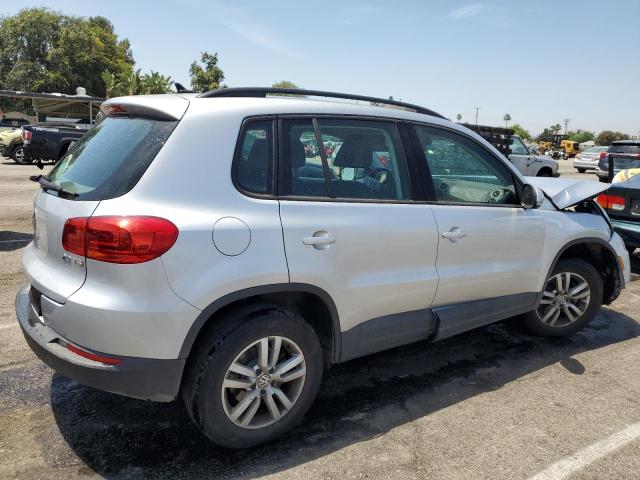 WVGAV7AXXHK028832  volkswagen tiguan 2017 IMG 2