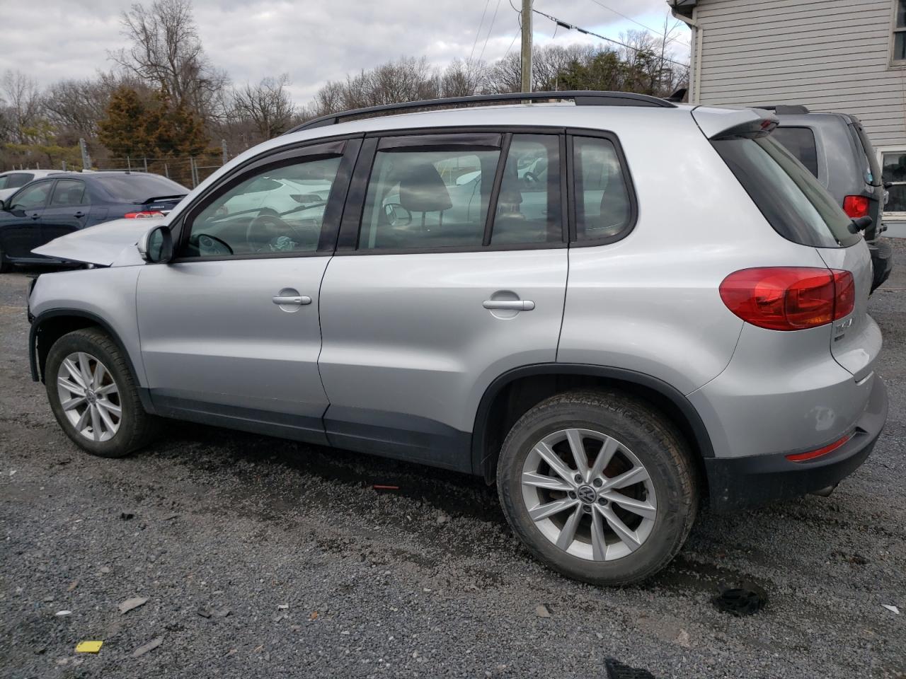 WVGBV7AX6HK043302  volkswagen tiguan 2017 IMG 1