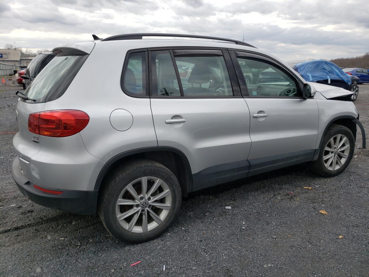 WVGBV7AX6HK043302  volkswagen tiguan 2017 IMG 2