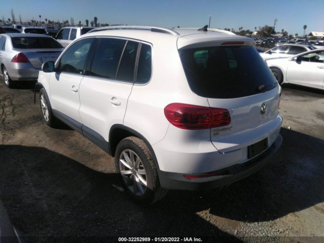 WVGRV7AX1HK013591  volkswagen tiguan 2017 IMG 2