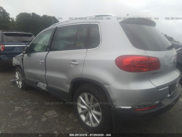 WVGSV7AXXHK008990  volkswagen tiguan 2017 IMG 2