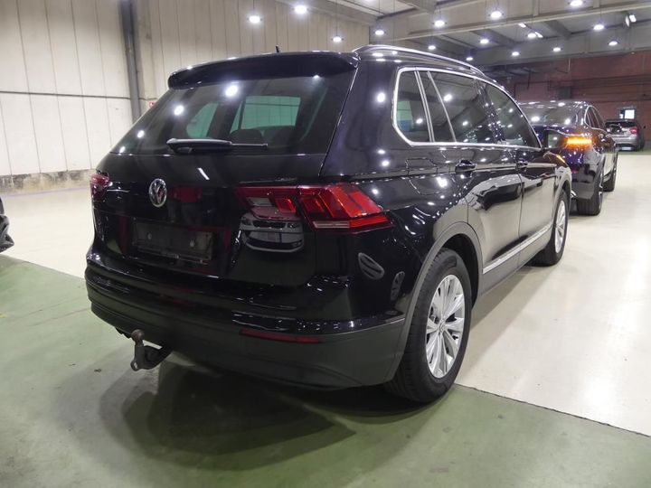 WVGZZZ5NZJW320628  volkswagen tiguan 2017 IMG 2