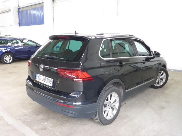 WVGZZZ5NZJW870723  volkswagen tiguan 2017 IMG 3