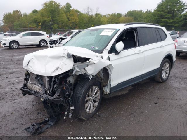 3VV0B7AX8JM107697  volkswagen tiguan 2018 IMG 1