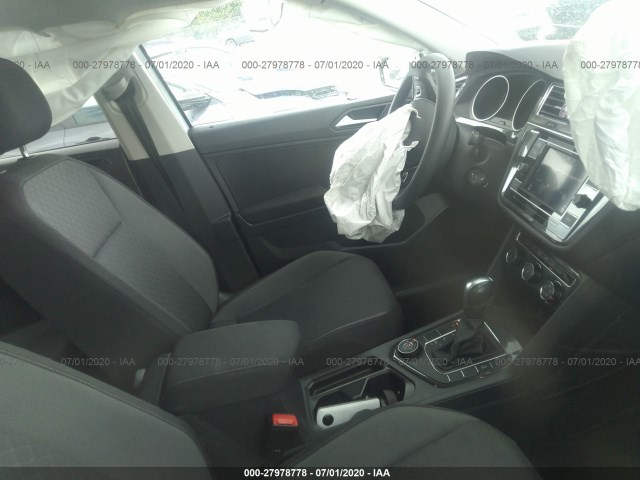 3VV0B7AX8KM064450  volkswagen tiguan 2019 IMG 4