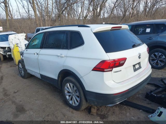 3VV1B7AX2JM133863  volkswagen tiguan 2018 IMG 2