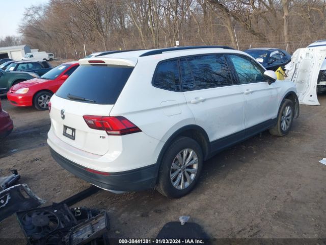 3VV1B7AX2JM133863  volkswagen tiguan 2018 IMG 3