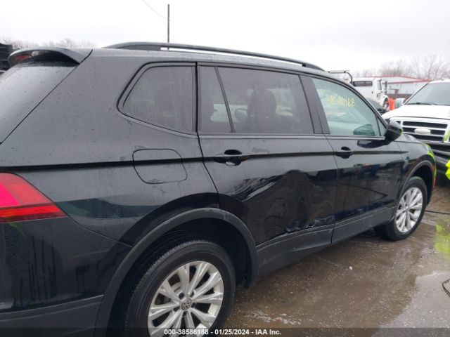 3VV1B7AX8JM112855  volkswagen tiguan 2018 IMG 5