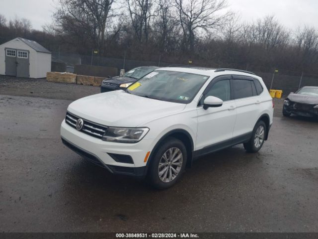 3VV2B7AX0JM115060  volkswagen tiguan 2018 IMG 1