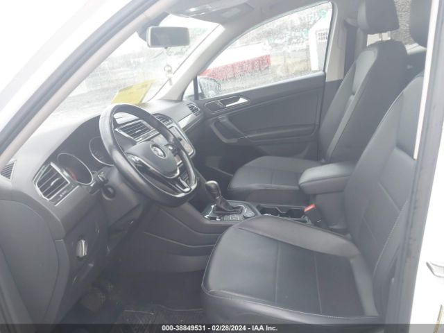 3VV2B7AX0JM115060  volkswagen tiguan 2018 IMG 4