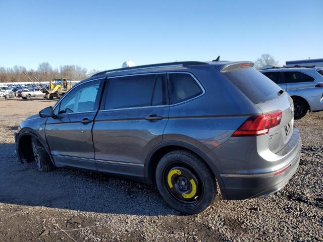 3VV2B7AX2JM140056  volkswagen tiguan 2018 IMG 1