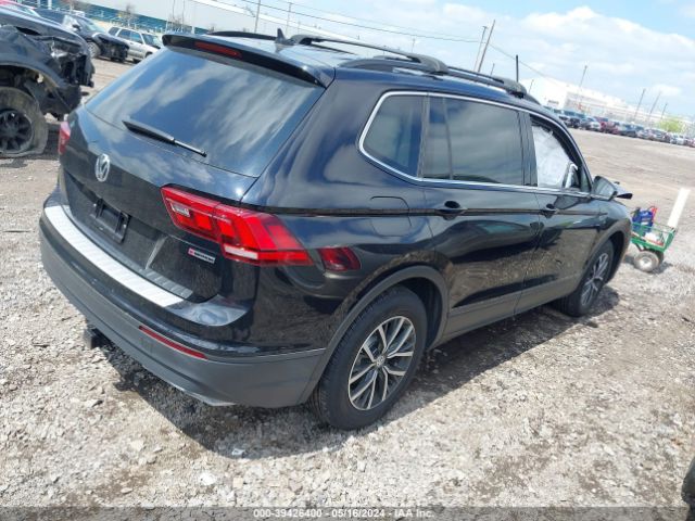 3VV2B7AX2KM062749  volkswagen tiguan 2018 IMG 3