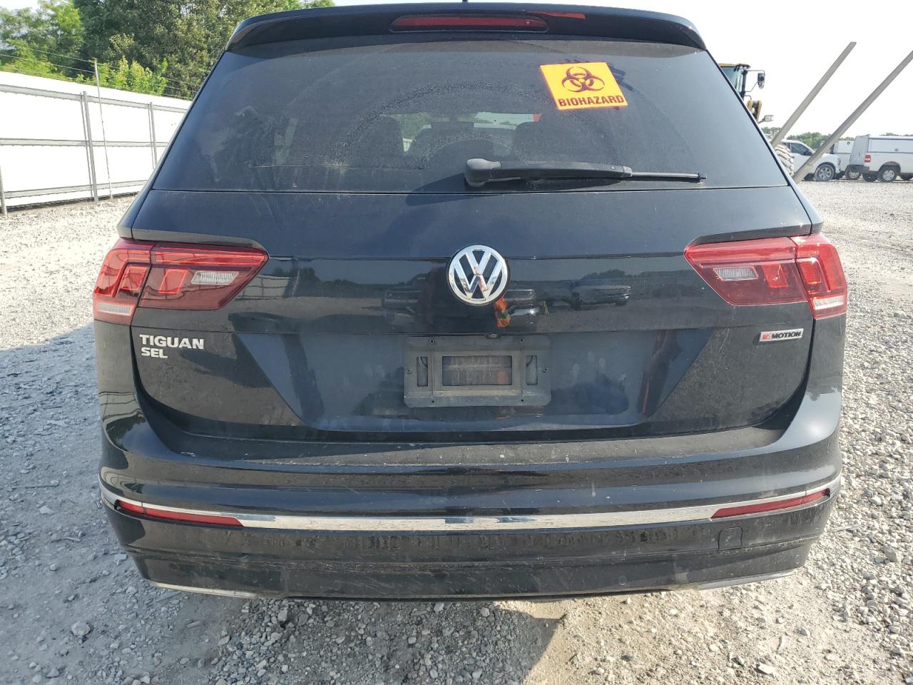 3VV2B7AX3KM060637  volkswagen tiguan 2018 IMG 5